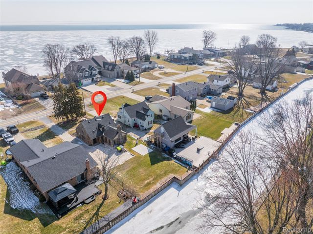 39401 Lakeshore Drive, Harrison Charter Township, MI 48045