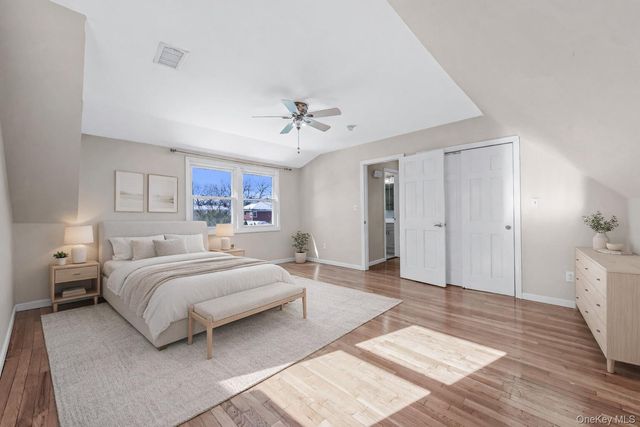 1987 Lakeville Road, New Hyde Park, NY 11040