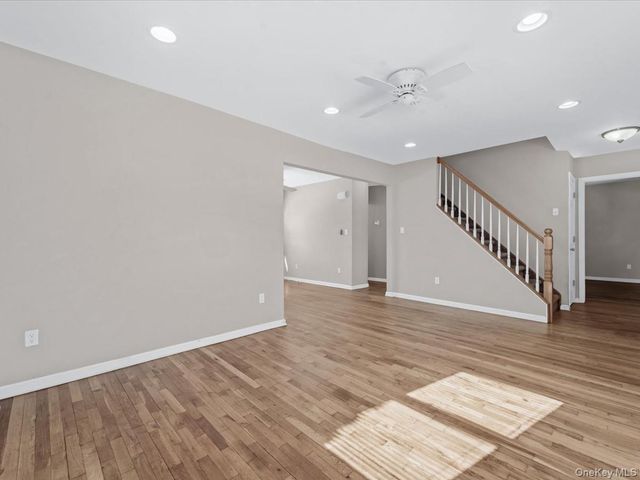 1987 Lakeville Road, New Hyde Park, NY 11040