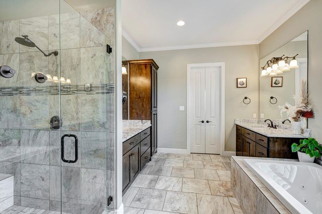 9314 Saddle Lane, Houston, TX 77080