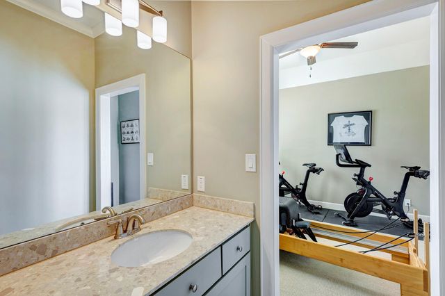 9314 Saddle Lane, Houston, TX 77080