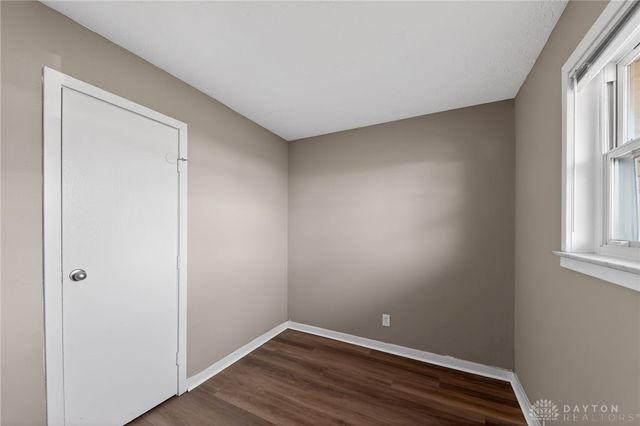 304 Applegate Road, Englewood, OH 45322