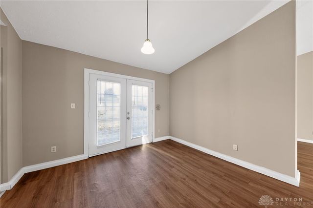 304 Applegate Road, Englewood, OH 45322