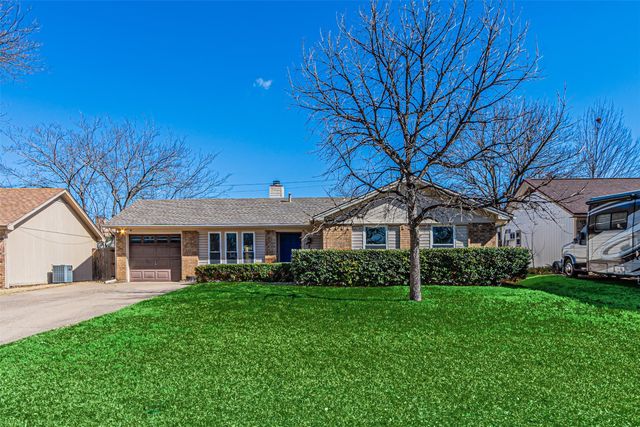 4211 Windhurst Drive, Arlington, TX 76015