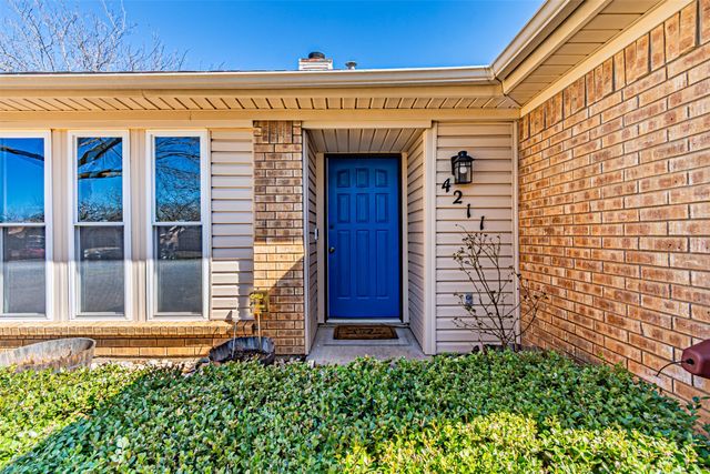 4211 Windhurst Drive, Arlington, TX 76015