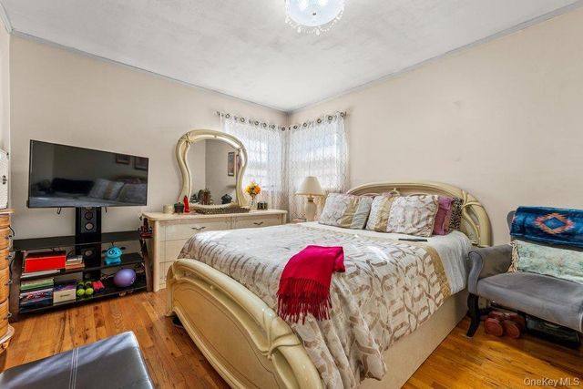 14595 221st Street, Springfield Gardens, NY 11413