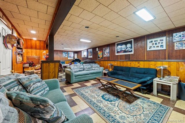 14595 221st Street, Springfield Gardens, NY 11413