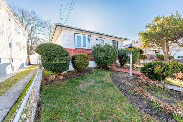 14595 221st Street, Springfield Gardens, NY 11413