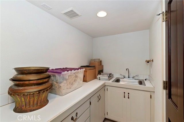 701 Zurich Drive, Lake Arrowhead, CA 92352