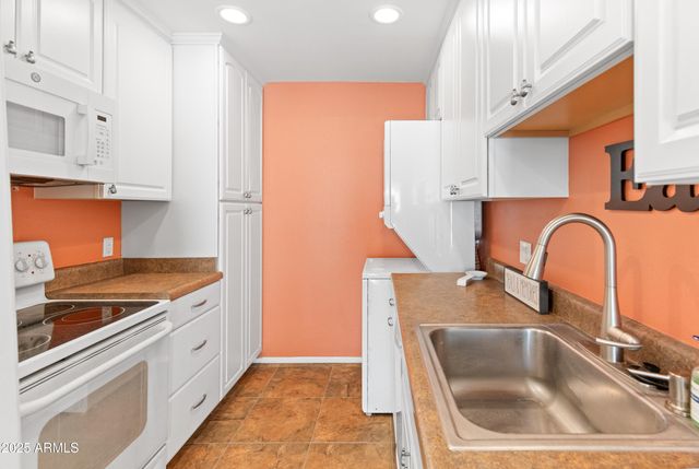 8412 E ROOSEVELT Street, Scottsdale, AZ 85257