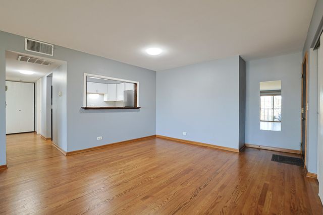 1111 Pleasant Run Drive 911, Wheeling, IL 60090