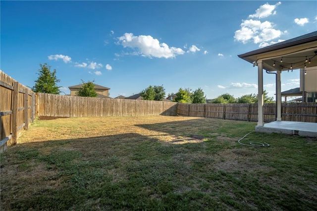 170 Kingfisher LN, Kyle, TX 78640