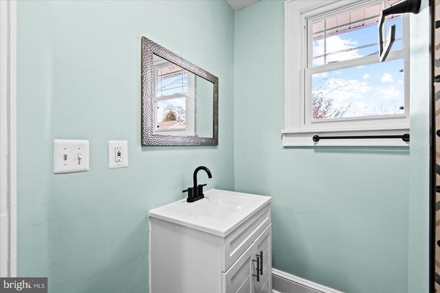 131 3RD, Colonial Beach, VA 22443