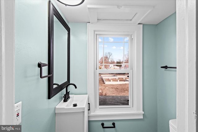 131 3RD, Colonial Beach, VA 22443