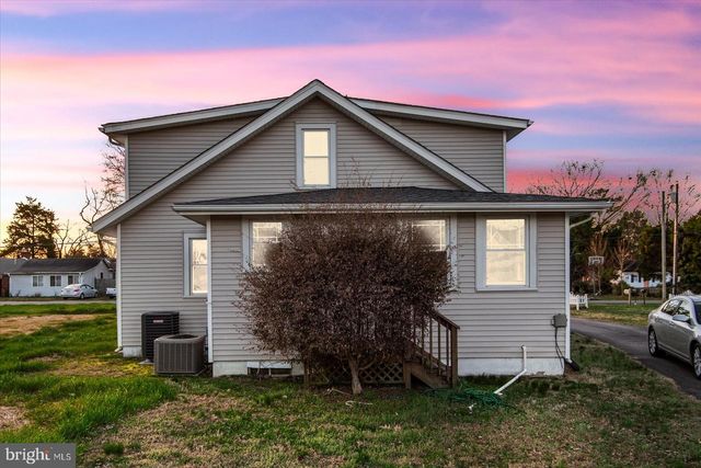 131 3RD, Colonial Beach, VA 22443