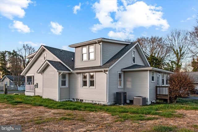 131 3RD, Colonial Beach, VA 22443