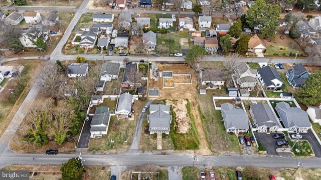 131 3RD, Colonial Beach, VA 22443