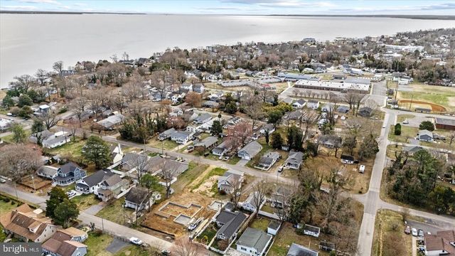 131 3RD, Colonial Beach, VA 22443