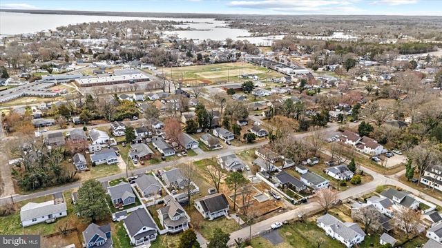 131 3RD, Colonial Beach, VA 22443