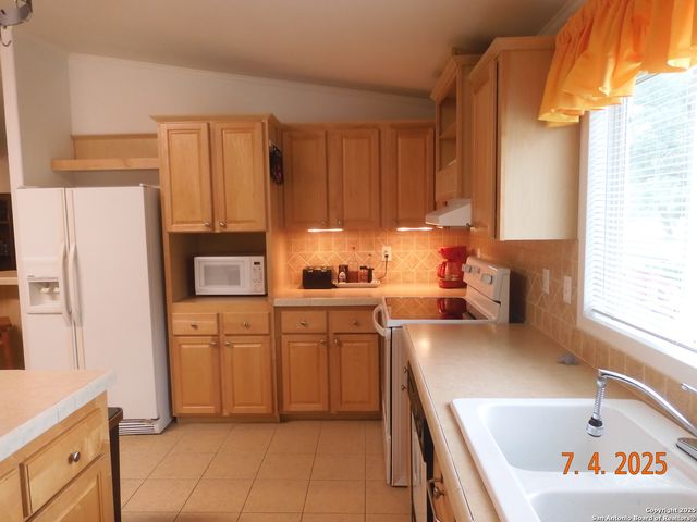 22519 Savannah Heights, Von Ormy, TX 78073