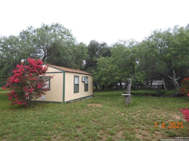22519 Savannah Heights, Von Ormy, TX 78073