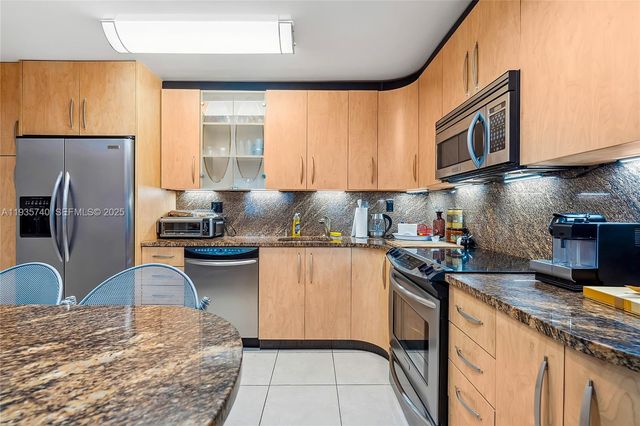 1400 S Ocean Drive 802, Hollywood, FL 33019