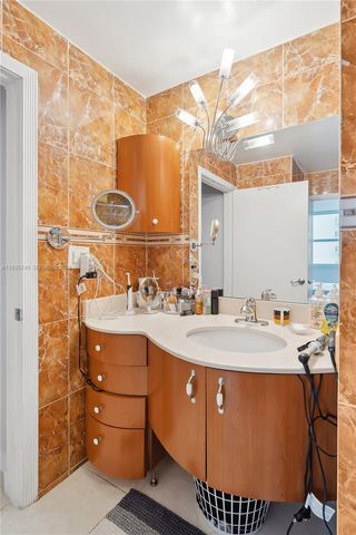 1400 S Ocean Drive 802, Hollywood, FL 33019