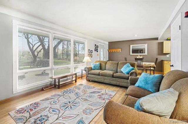 3355 Elmy Drive, Lake Orion, MI 48359