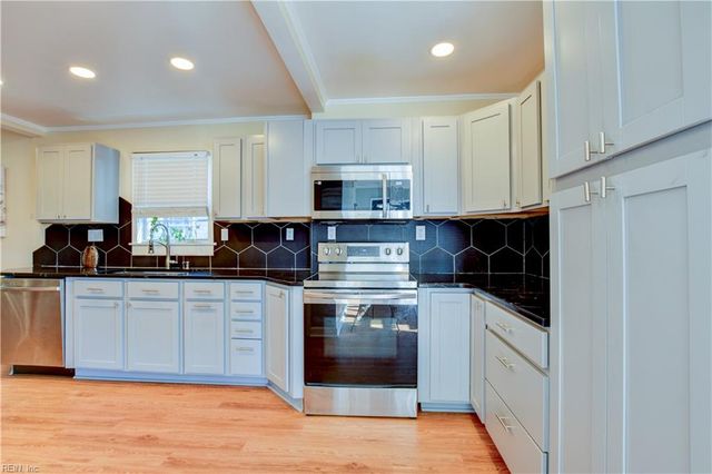 449 Benthall RD, Hampton, VA 23664