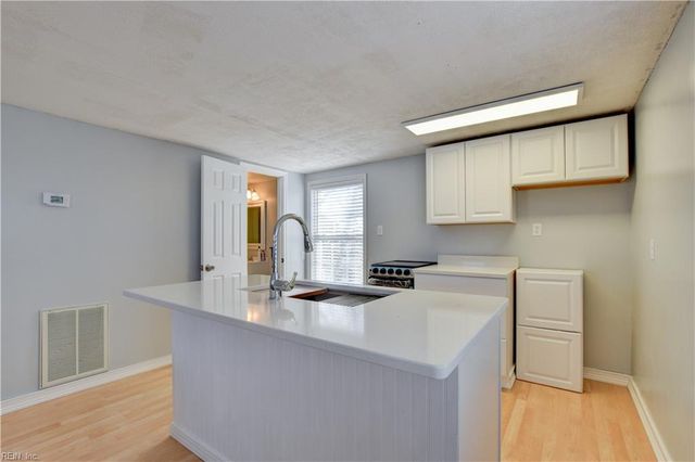 449 Benthall RD, Hampton, VA 23664