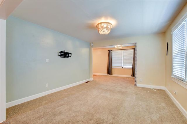 449 Benthall RD, Hampton, VA 23664