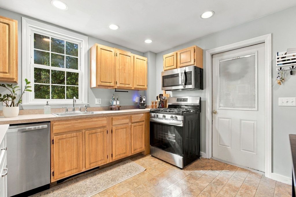 1001 Adams Street 1, Boston, MA 02122