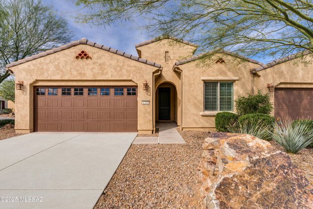 1701 E Sage Thrasher Drive, Green Valley, AZ 85614