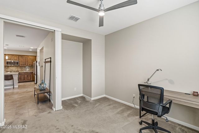 1701 E Sage Thrasher Drive, Green Valley, AZ 85614