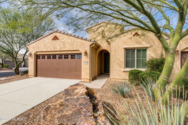 1701 E Sage Thrasher Drive, Green Valley, AZ 85614