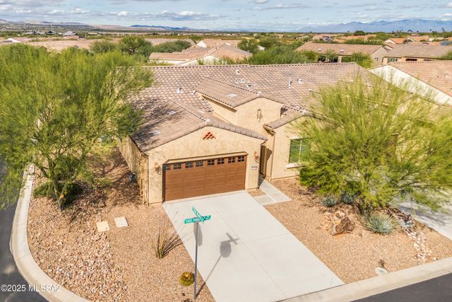 1701 E Sage Thrasher Drive, Green Valley, AZ 85614
