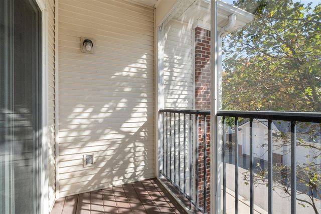 331 Scio Village Court, Ann Arbor, MI 48103