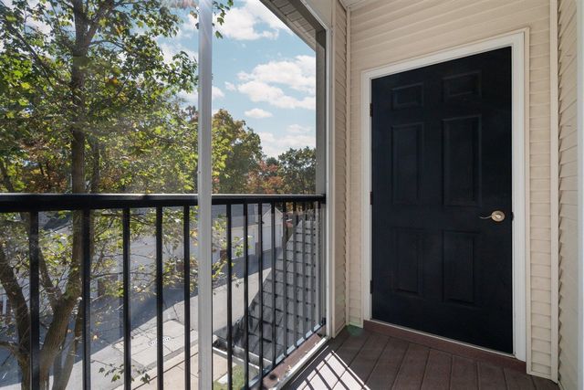 331 Scio Village Court, Ann Arbor, MI 48103