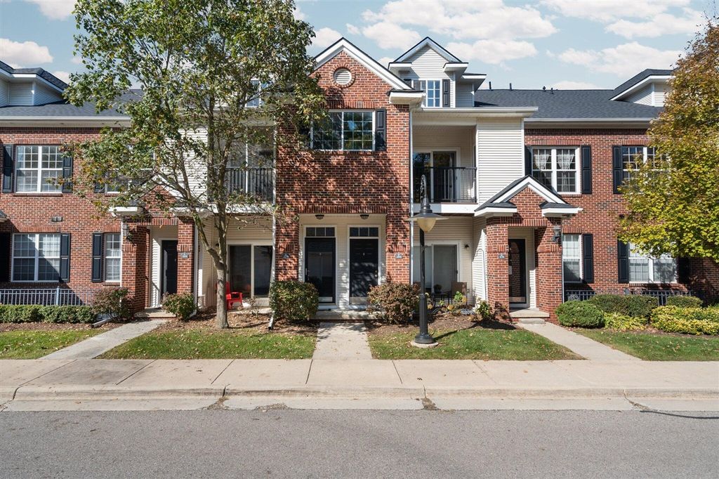 331 Scio Village Court, Ann Arbor, MI 48103