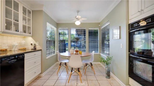 65 Pinewood 33, Irvine, CA 92604