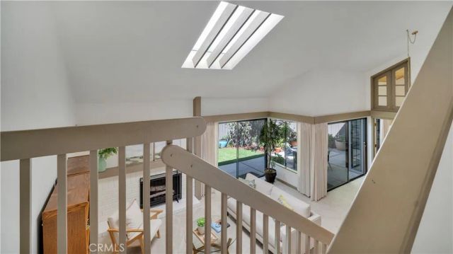 65 Pinewood 33, Irvine, CA 92604