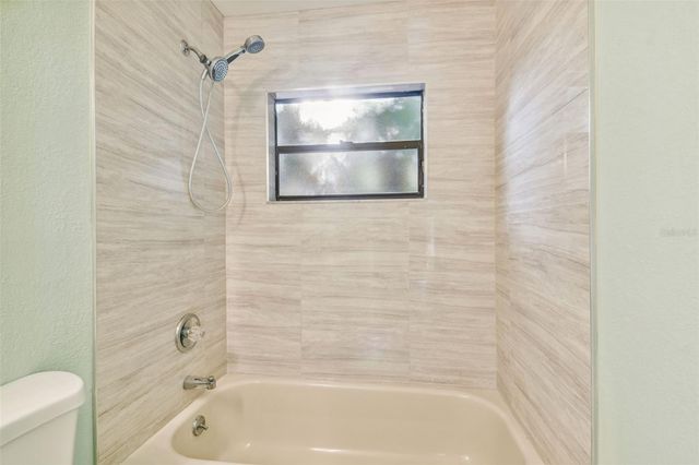 1010 RIFLECREST AVENUE, Valrico, FL 33594
