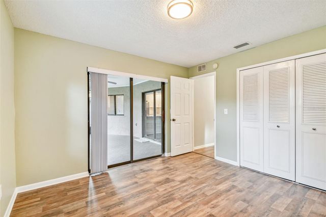 1010 RIFLECREST AVENUE, Valrico, FL 33594
