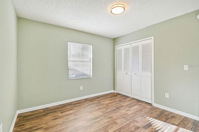1010 RIFLECREST AVENUE, Valrico, FL 33594