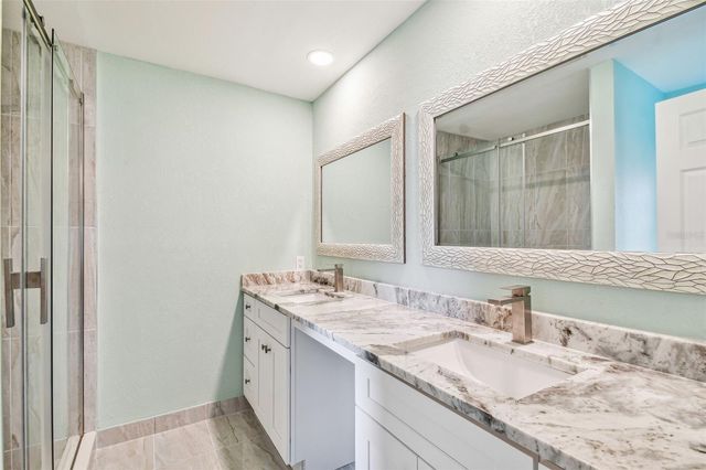 1010 RIFLECREST AVENUE, Valrico, FL 33594