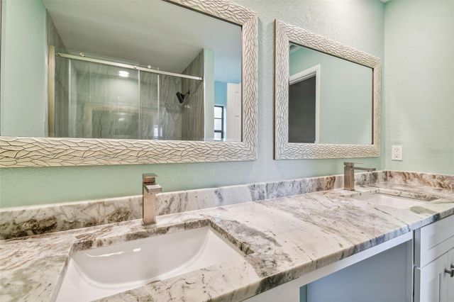 1010 RIFLECREST AVENUE, Valrico, FL 33594