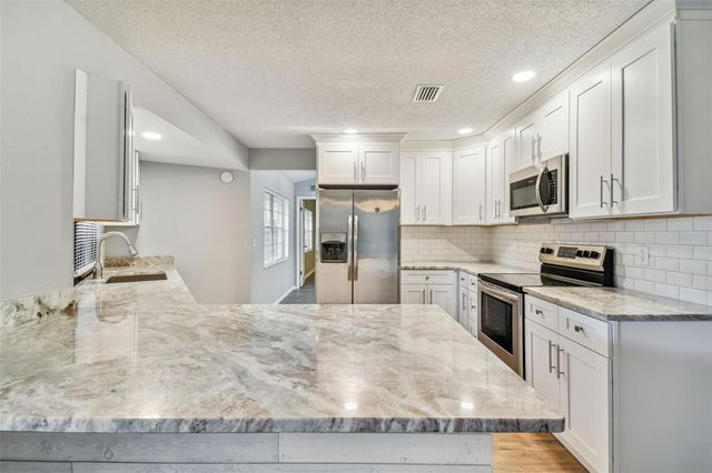 1010 RIFLECREST AVENUE, Valrico, FL 33594