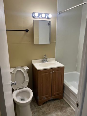1301 N Piatt, Wichita, KS 67214