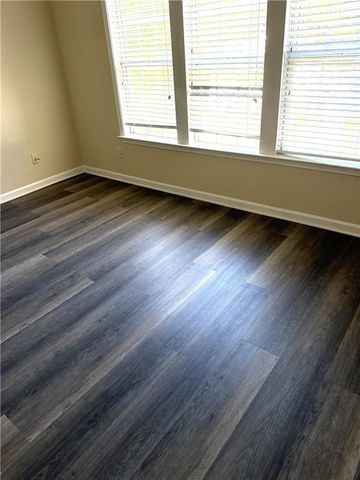 4021 Howell Park Road, Duluth, GA 30096