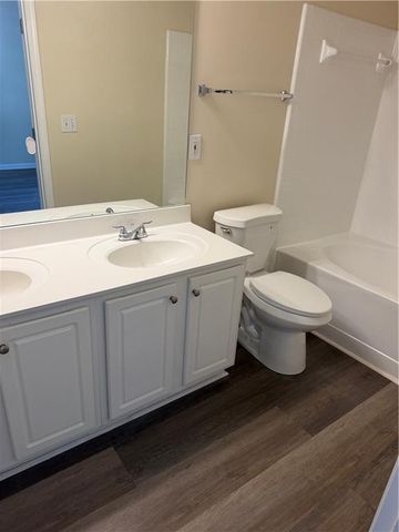 4021 Howell Park Road, Duluth, GA 30096
